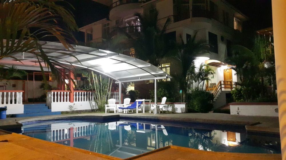 Hotel Dejavu Пуэрто-Айора Экстерьер фото